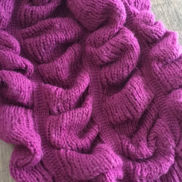 Calvin Klein knit scarf - Picture 3 of 3